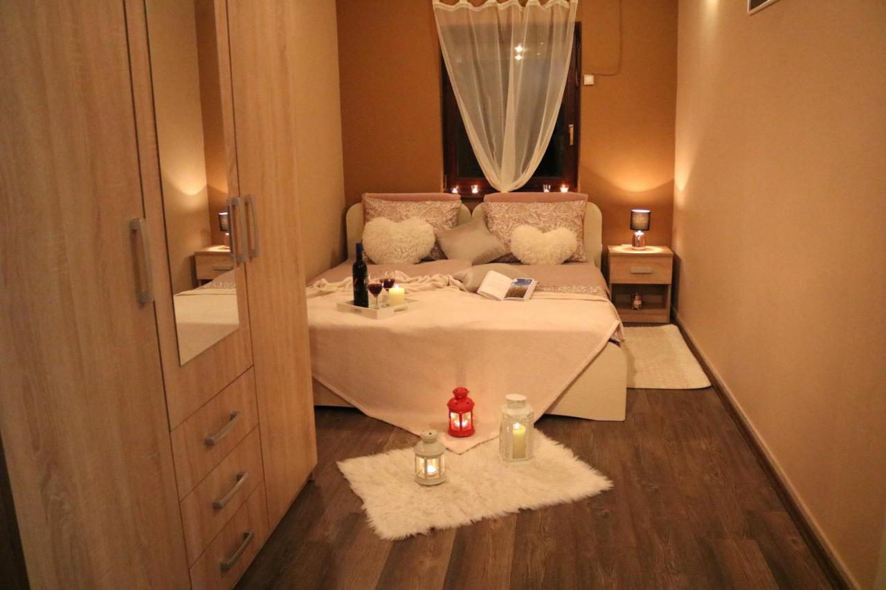 Guest House Studio Apartman Marina - With Jacuzzi, Free Parking, Pet Friendly 카를로바츠 외부 사진