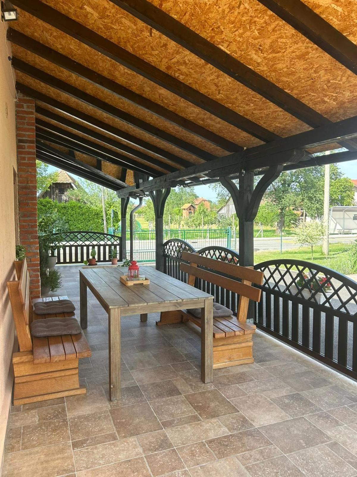 Guest House Studio Apartman Marina - With Jacuzzi, Free Parking, Pet Friendly 카를로바츠 외부 사진